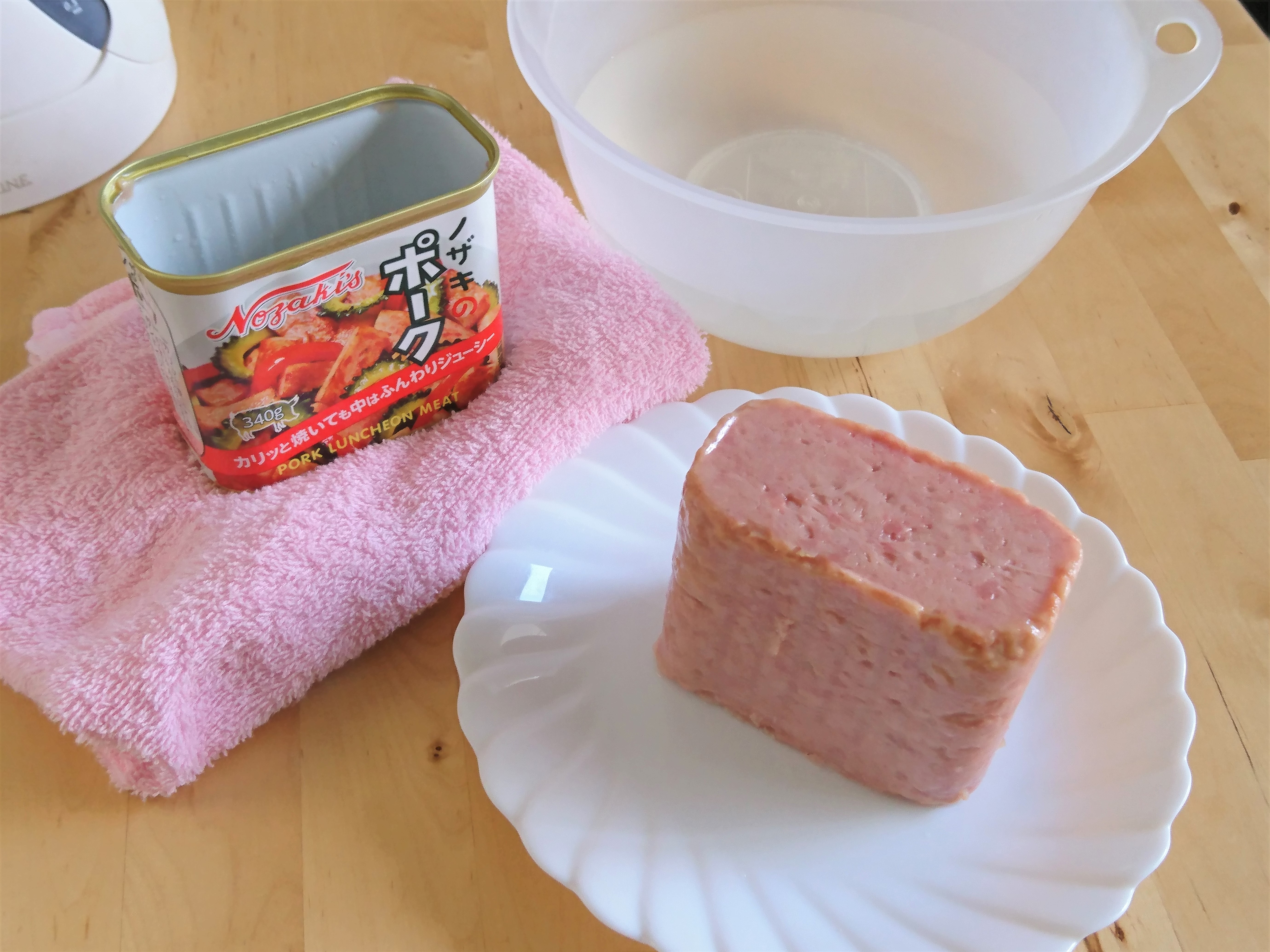 ランチョンミート スパム 缶 スポッと綺麗に取り出す方法 Yuki S Small Kitchen
