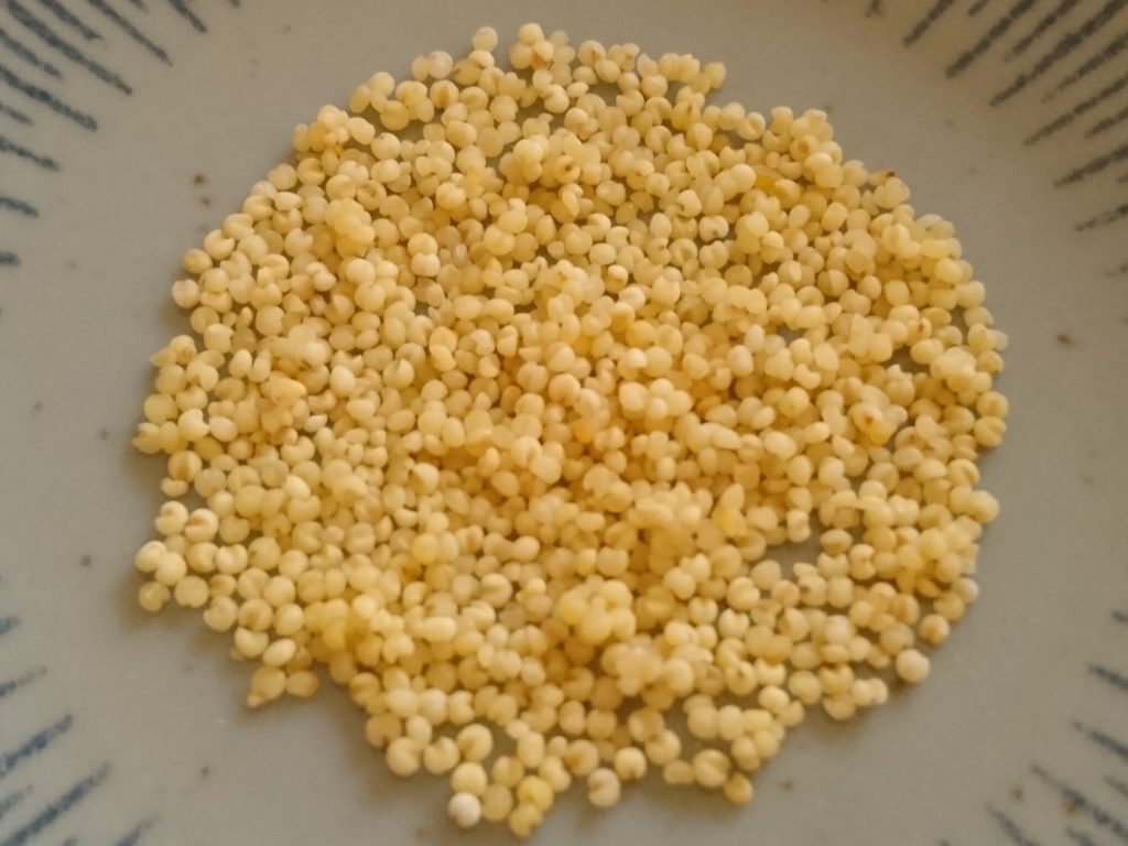 粟(アワ)はどう食べる?主食、おかず、和菓子にも使える万能穀物 - Yuki's Small Kitchen